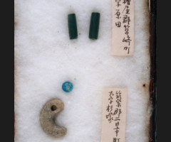 Jasper cylindrical beads, comma-shaped bead, glass beads