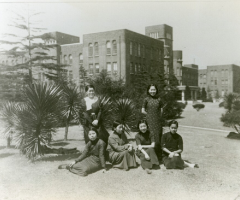 Students from China, School of Medicine (about 1935.)