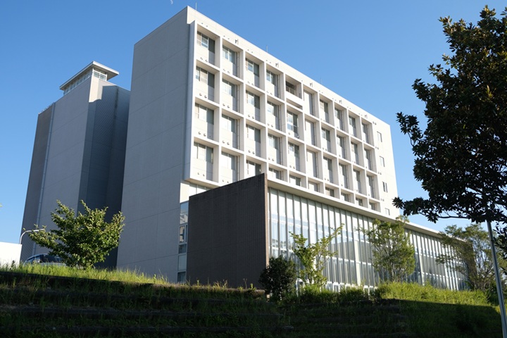筑紫図書館