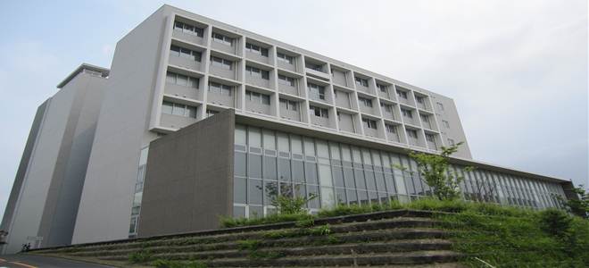 筑紫図書館 九州大学附属図書館